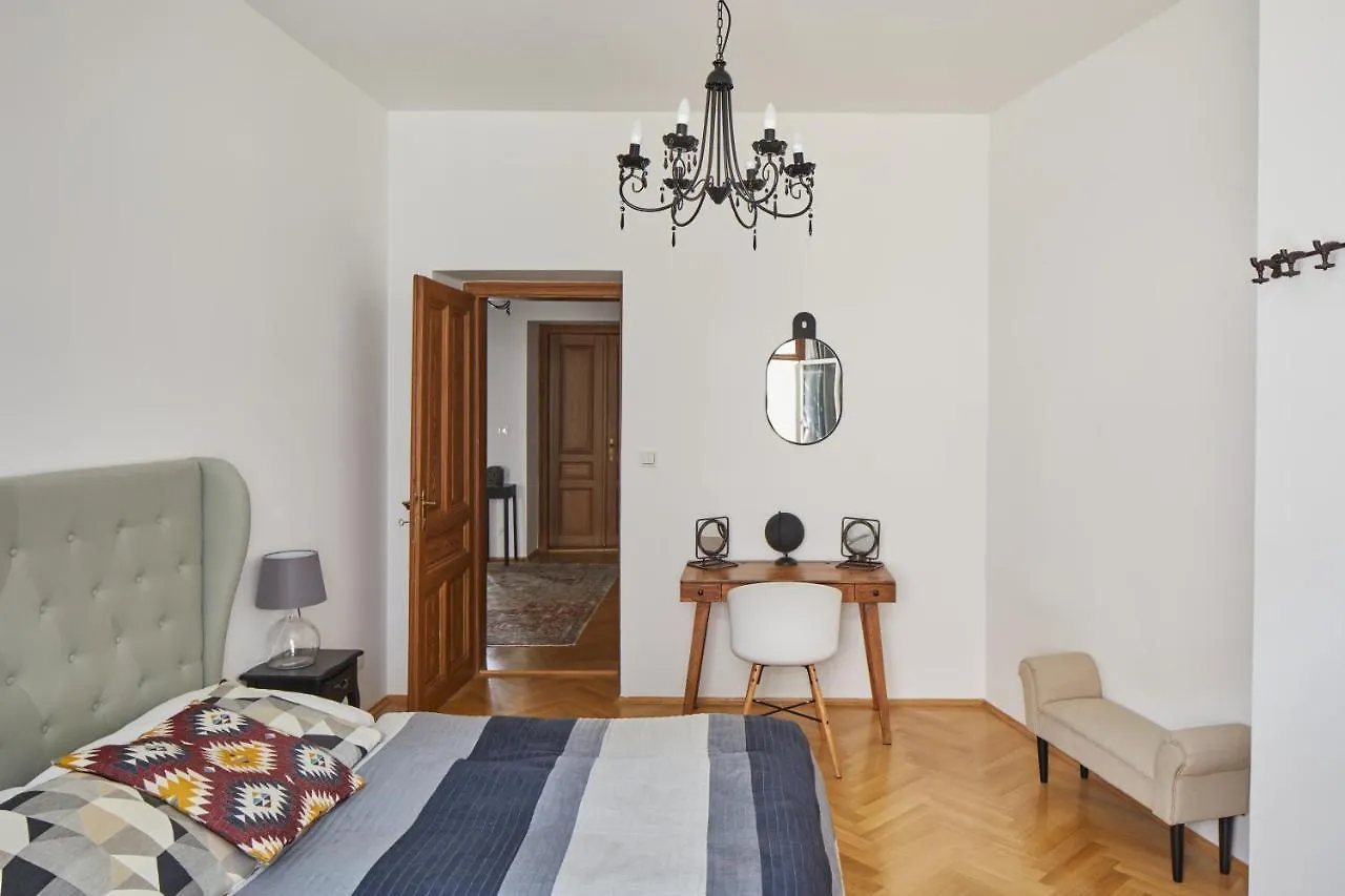 Prague Days - Lavish Apartment In The Old Town - Balcony Czechy