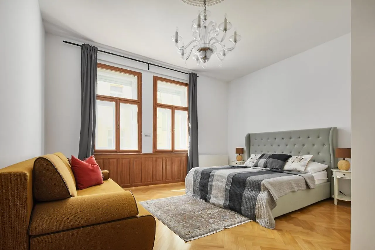 Prague Days - Lavish Apartment In The Old Town - Balcony